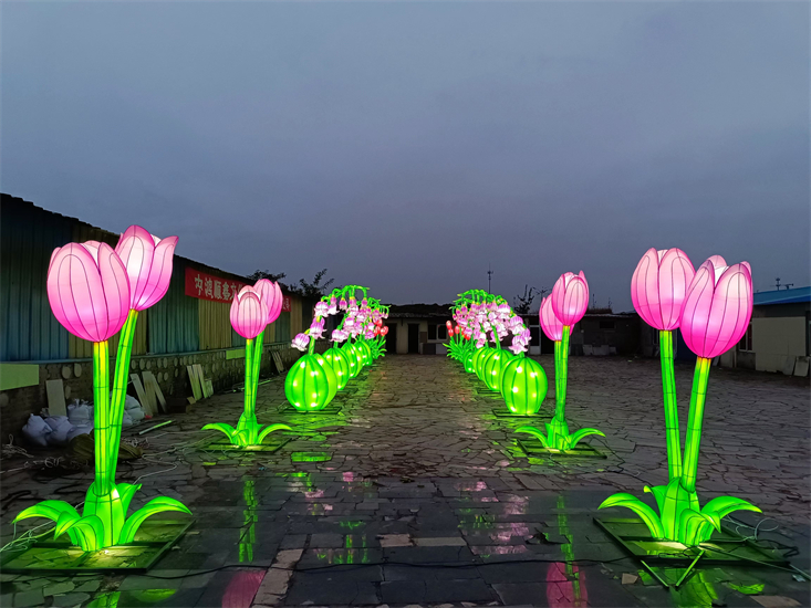 郁金香花灯组
